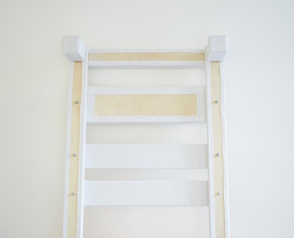 Penghang Liu, Bed (Through the Winter Light), 2024