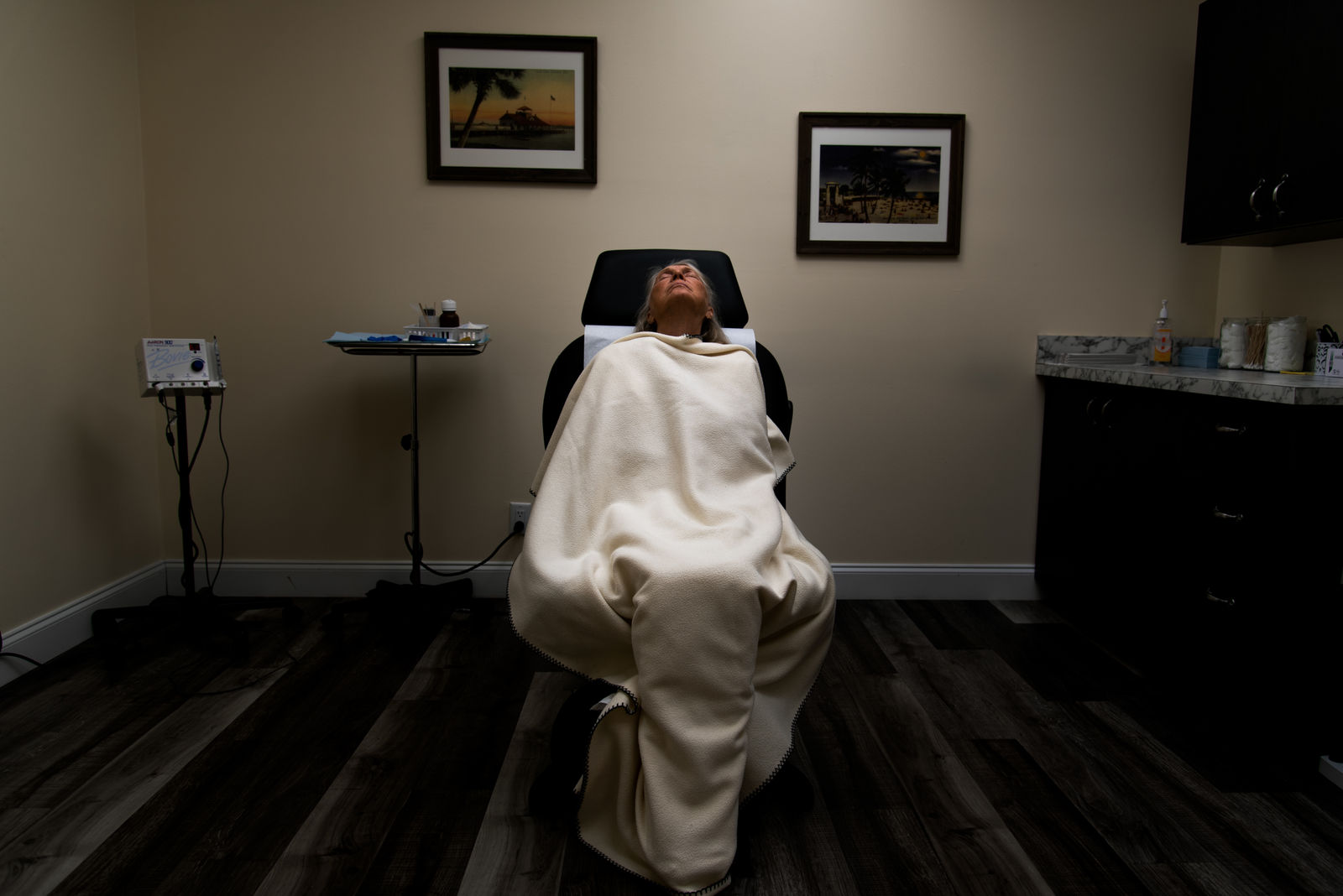 Denise DeLaunay-Wood, Mom Waiting Dr Office Chair, 2019