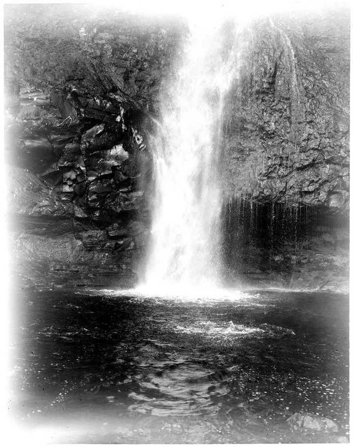 Jake Gatehouse, These Systems Are Not Static - Submerged Self-Portrait No.016, 2021