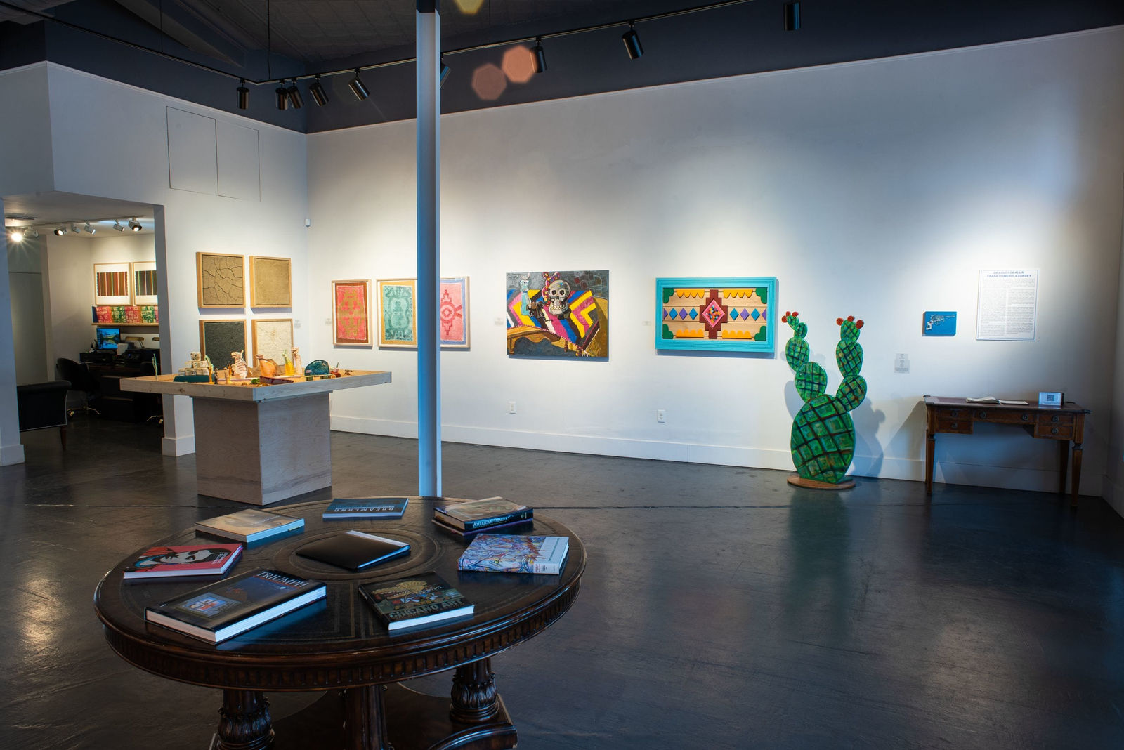 Frank Romero, Serape de Madera con Azul, 2024