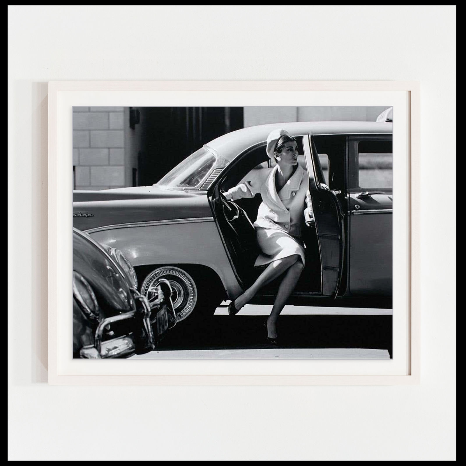 Jerry Schatzberg, Carmen Exits Taxi, 1959