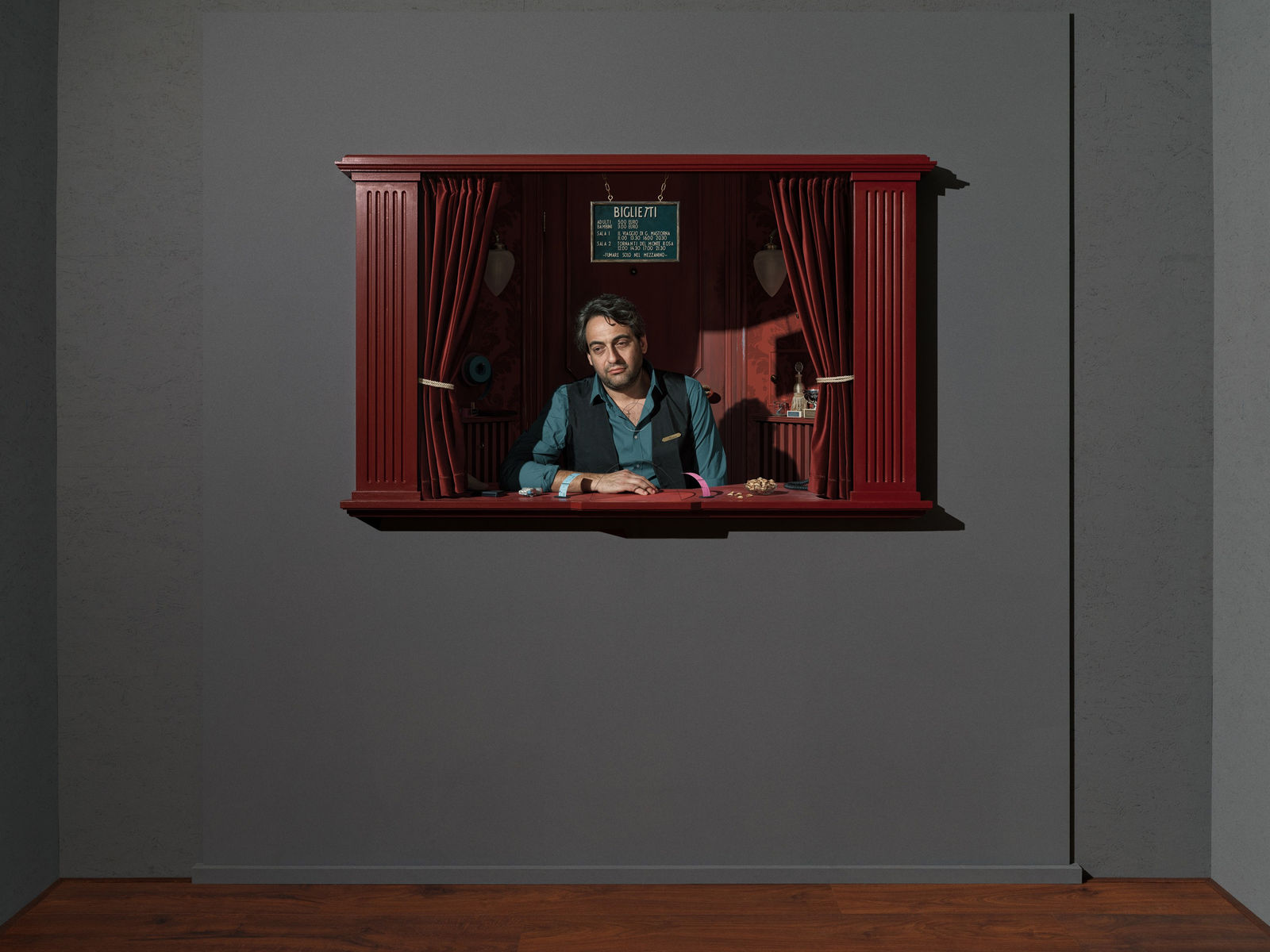 Dirk Hardy, Vivarium, Episode 4: La Luna, 2020