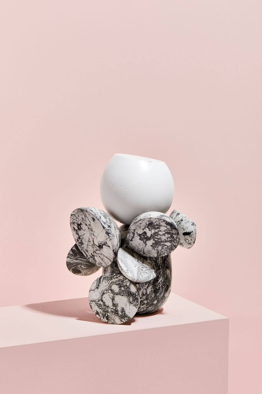 Vic Wright, Tumble, 2022