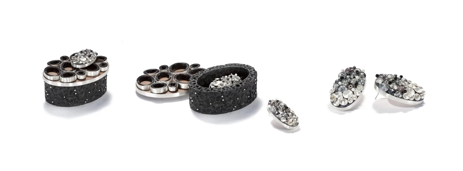 Jed Green, Oval Emblem Earring Box, 2025