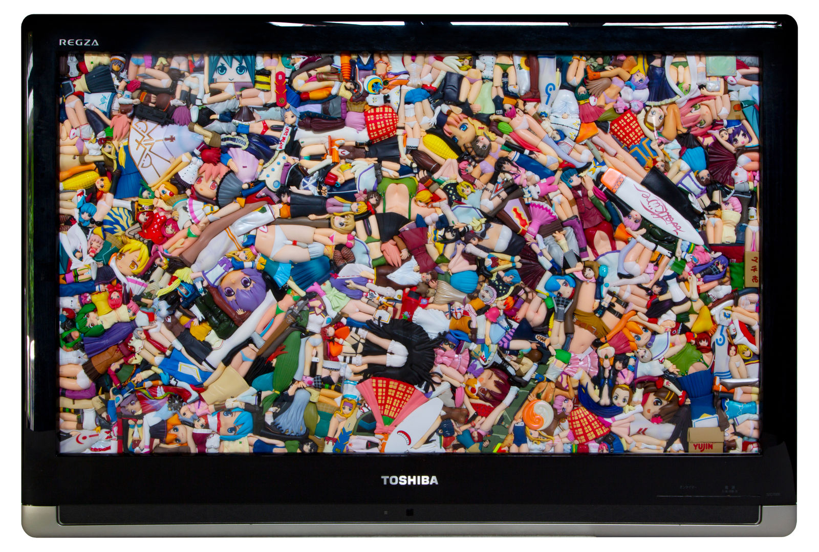 Three, 32V type Display (1), 2019