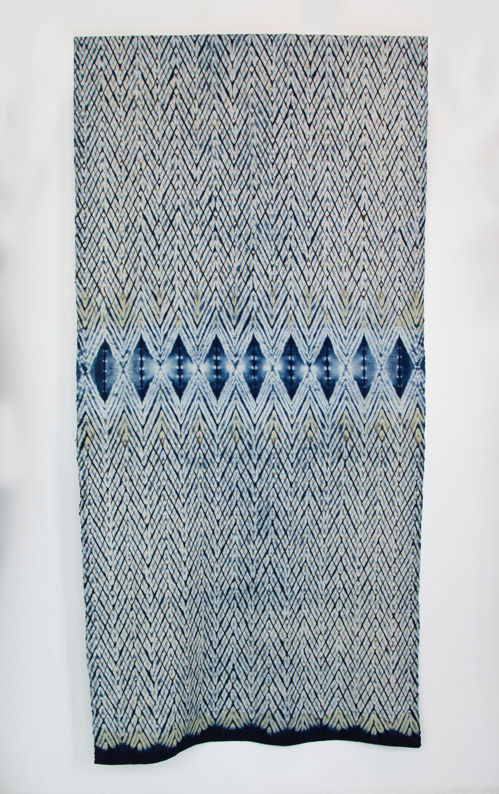 Kanchalee Ngamdamronk, Crossing, 2019