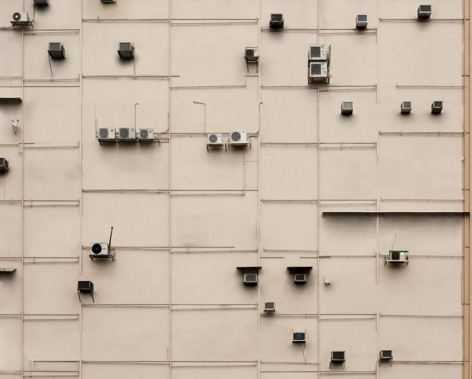 Kerem Ozan Bayraktar, Air Conditioners, 2016