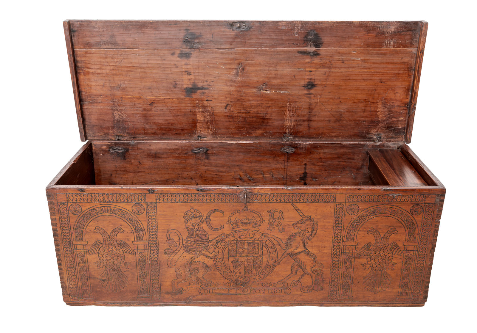 Arca Com as Armas de Carlos I – Rei de Inglaterra, Norte de Itália (?), exportação para Inglaterra (?), séc. XVII (1º quartel)