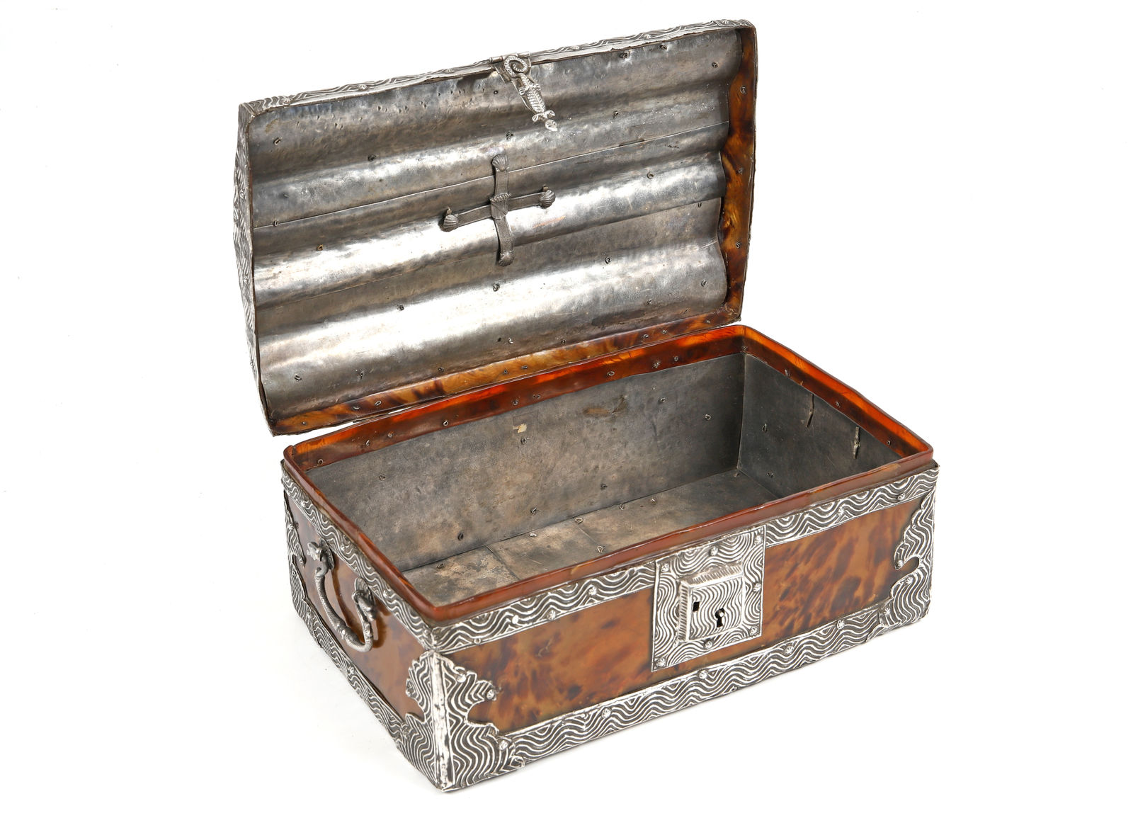 Cofre em Tartaruga Loura, Índia, Guzarate, Séc. XVI (2ª metade)