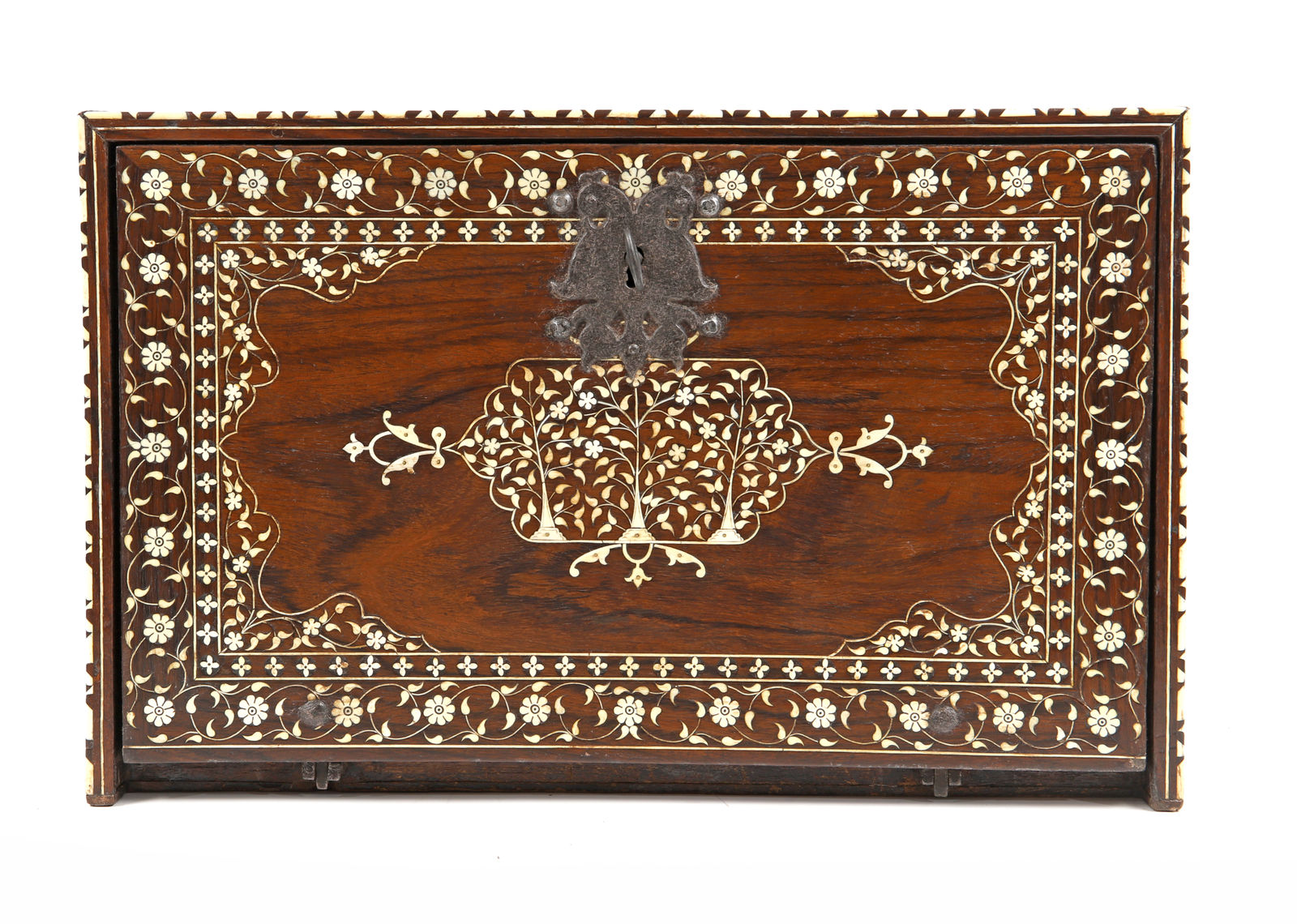 An Indo-Portuguese writing cabinet with two noblemen sitting, India, Gujarat; late 16th century