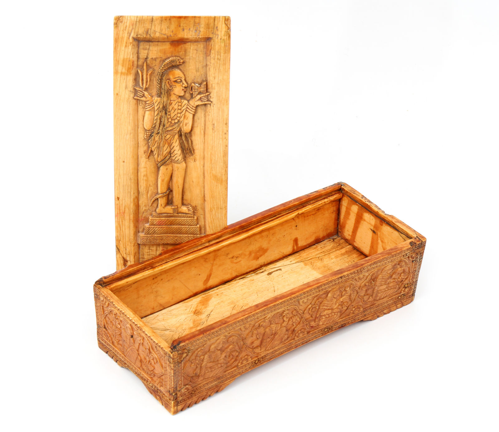 An Indo-Portuguese Deccanese writing box, Deccan Sultanates, Maharashtra; 17th–18th century