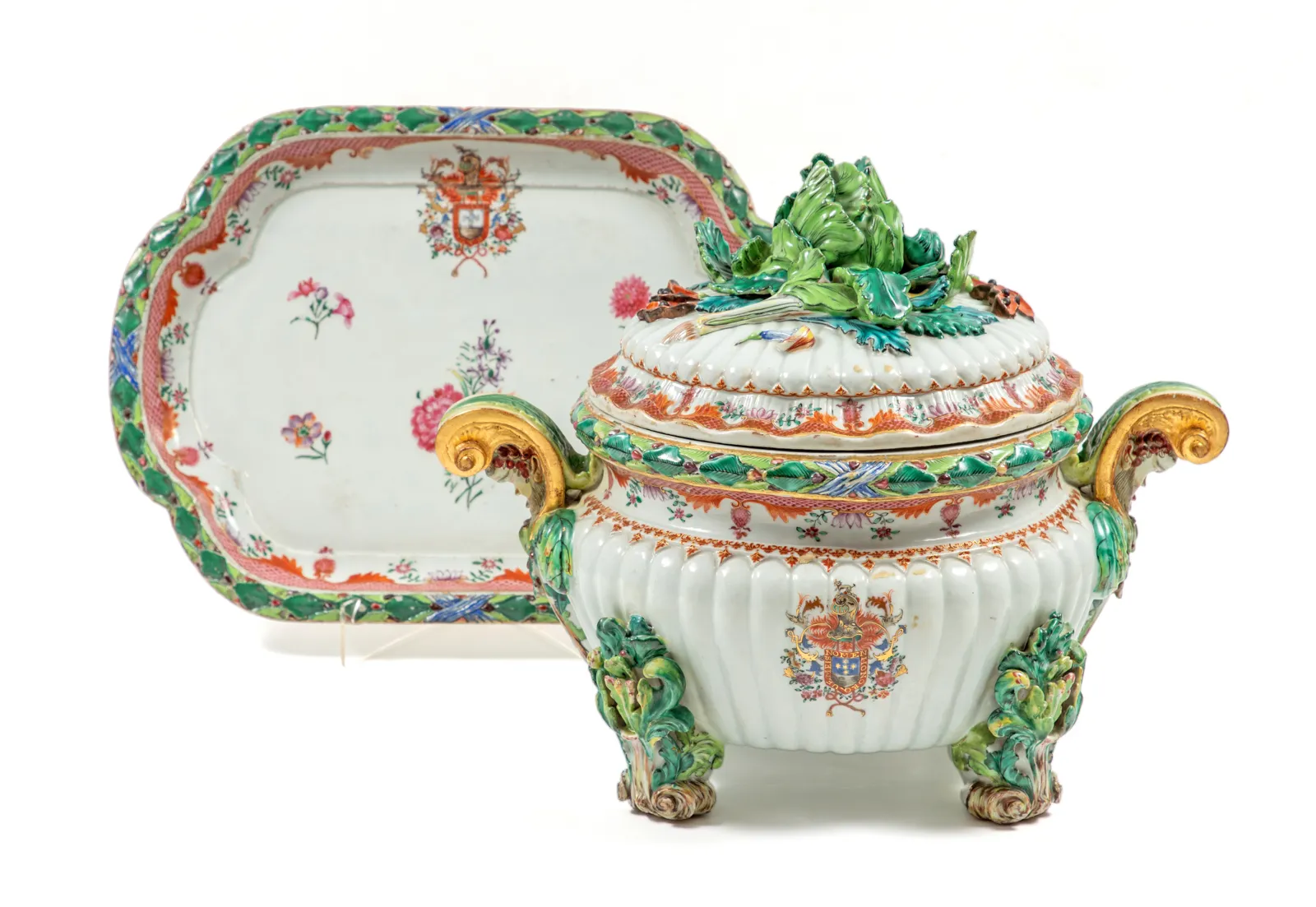 Terrina com travessa com armas Cruz Sobral Alagoa II, período Qianlong , ca. 1750