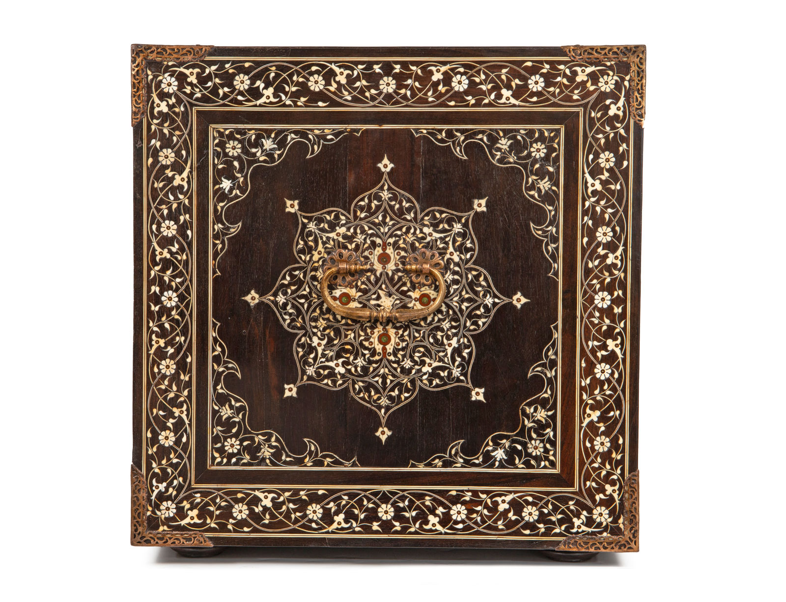 Contador indo-português com Casal de Nobres Portugueses e Cenas de Caça , Índia, Guzarate, séc. XVI (finais)