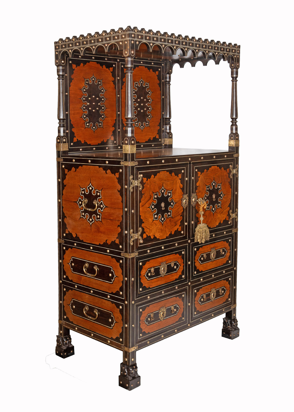 Armário - Contador de grandes dimensões (Dressoir) Indo-português , Índia, prov. Sinde (atual Paquistão), c. 1580-1630