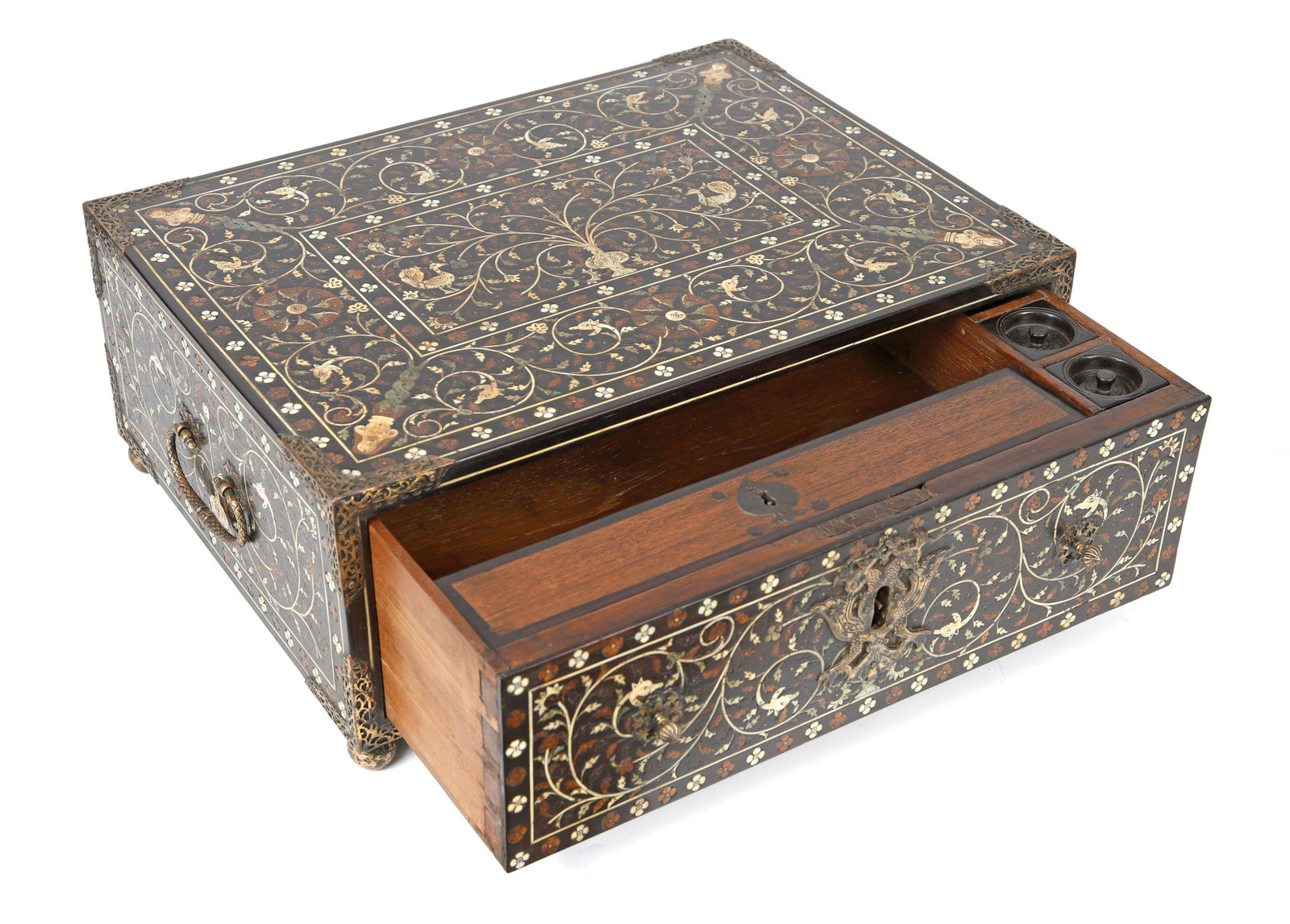 Caixa-escritório Indo-portuguesa , India, Guzarate, século XVI