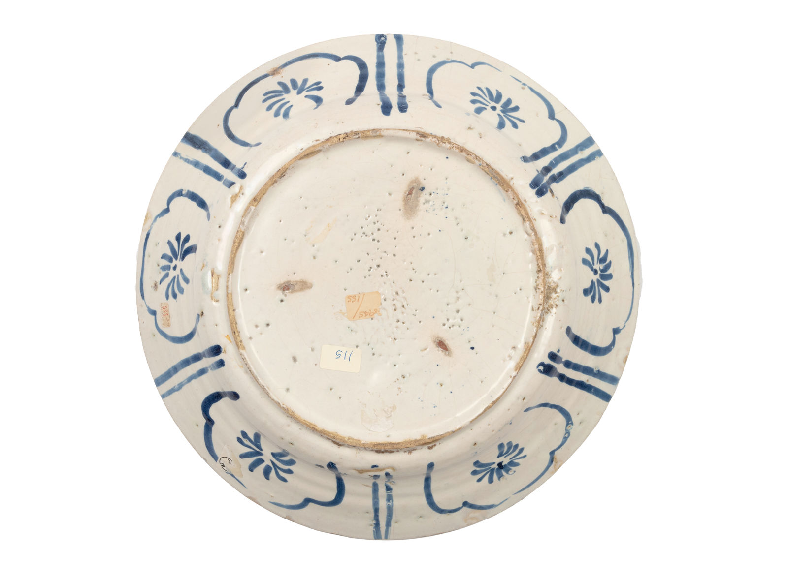 A Landscape with a Nobleman display plate, Lisbon, 1620–1630