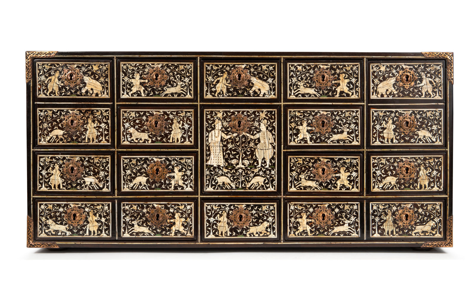 Contador indo-português com Casal de Nobres Portugueses e Cenas de Caça , Índia, Guzarate, séc. XVI (finais)