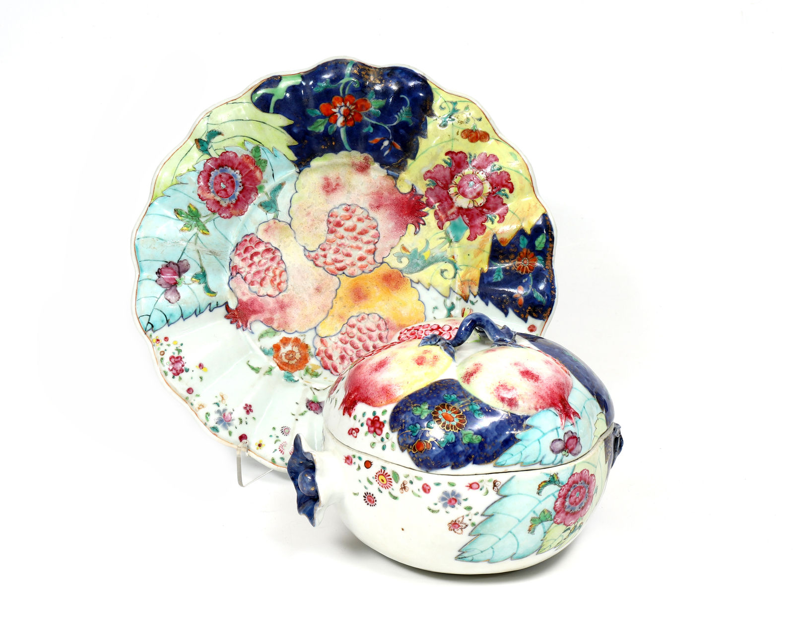 Terrina com Prato "Folha de Tabaco", Dinastia Qing, Reinado Qianlong (1736-1795)