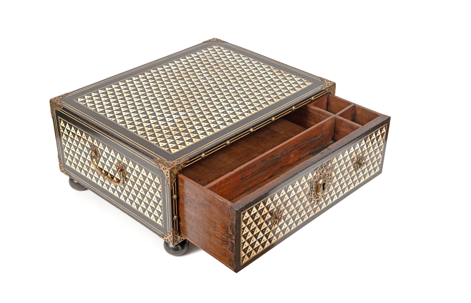 An Indo-Portuguese Thane writing box, India, probably Thane; 1560–1630