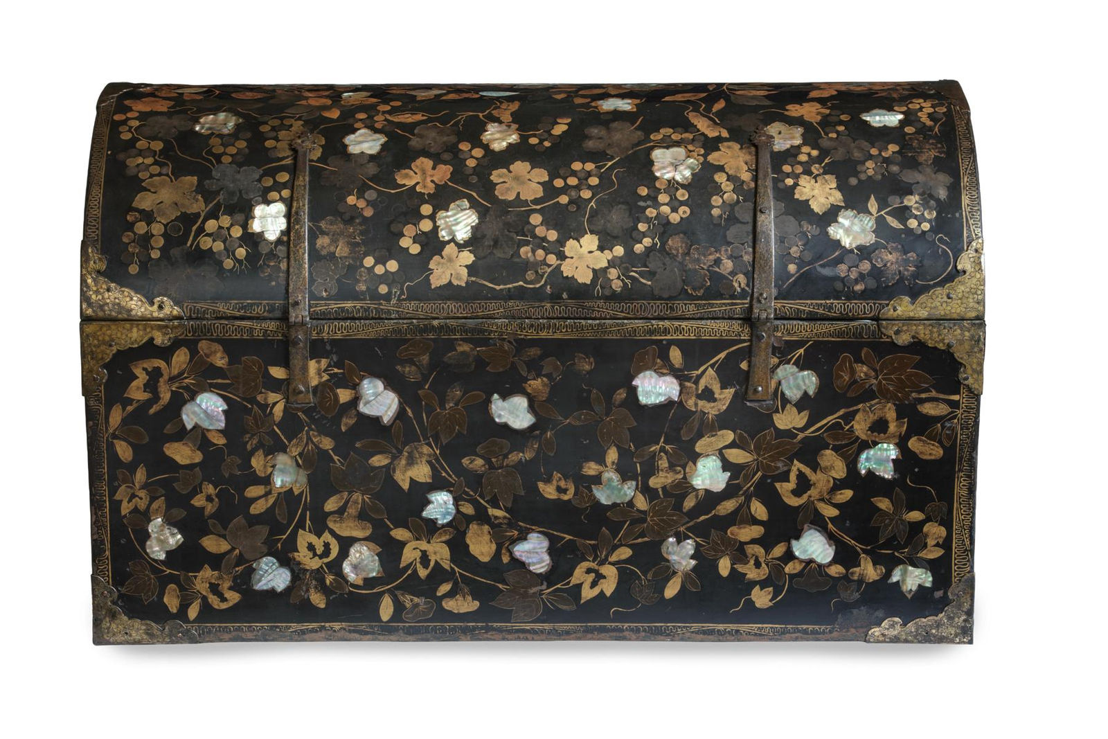 Baú Namban, Japão, período Momoyama transição para Edo (ca.1568-1600)