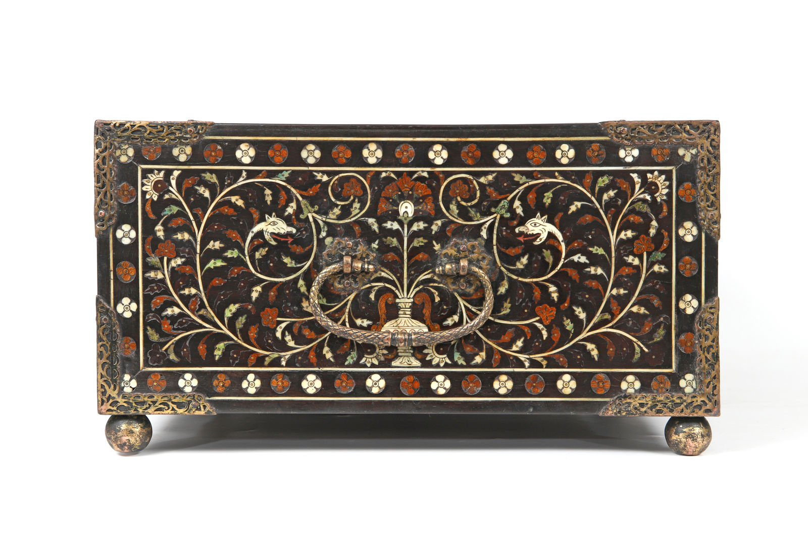 Caixa-escritório Indo-portuguesa , India, Guzarate, século XVI