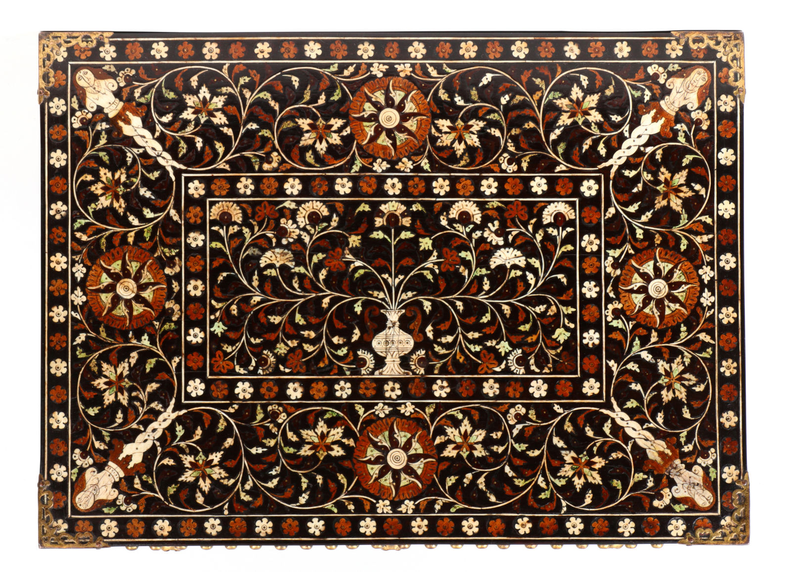 Contador de Mesa Indo-Português, Província do Norte do Estado Português da Índia, provavelmente Taná, Bombaim, Séc. XVI (finais)