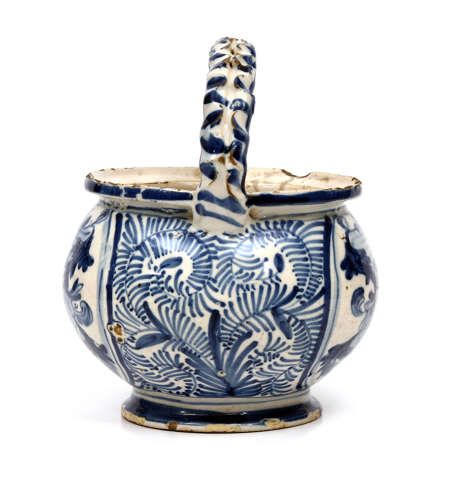 Caldeirinha de água benta com as Armas da Família Ângulo da Escócia, Lisboa, 1630–1650