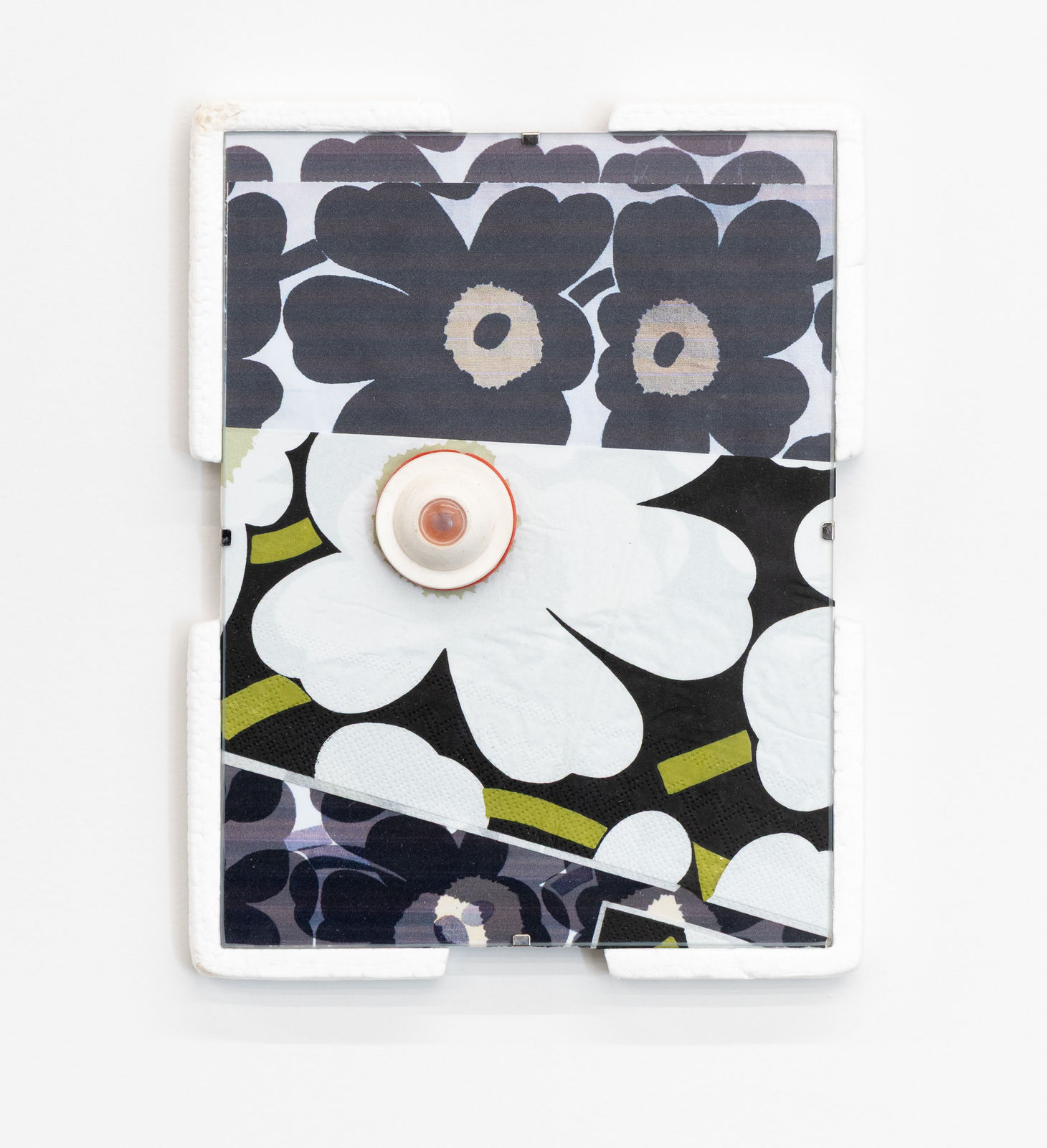 Lou Hubbard, Eye fold, 2025