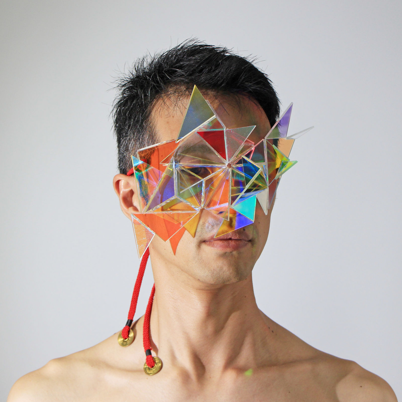 Yusuké Takemura, Dichroic Glass Mask II (red), 2023