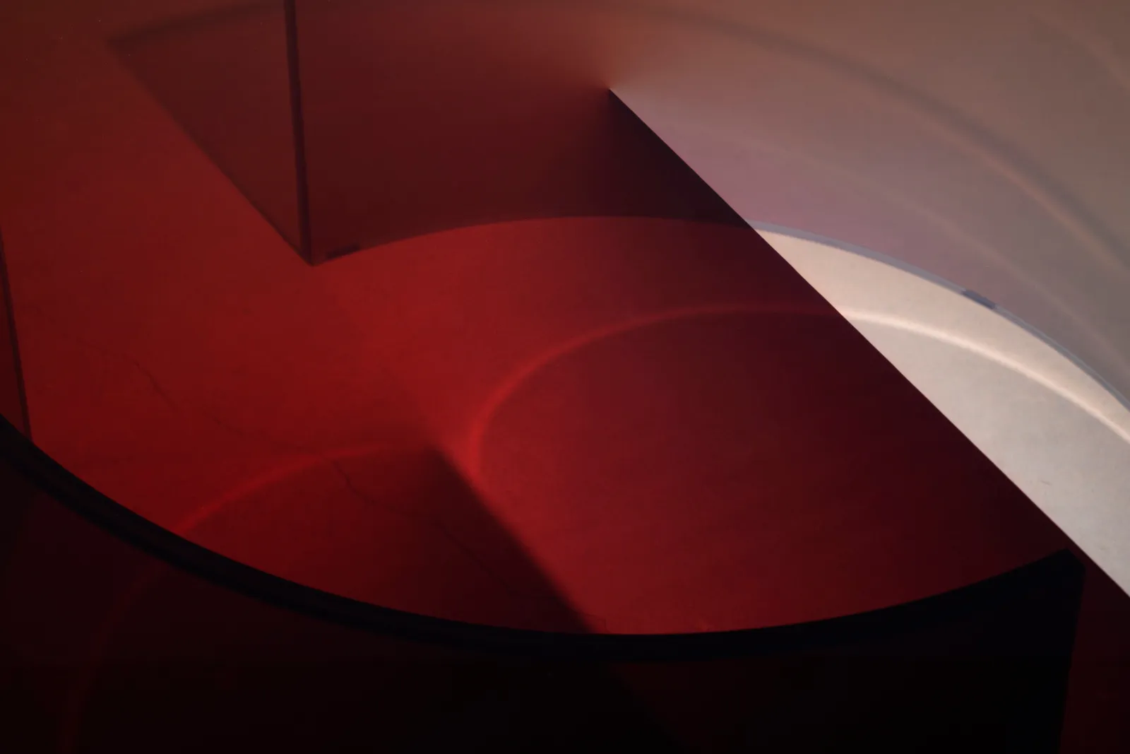 Rive Roshan, Colour Dial Table, Red Light, 2020