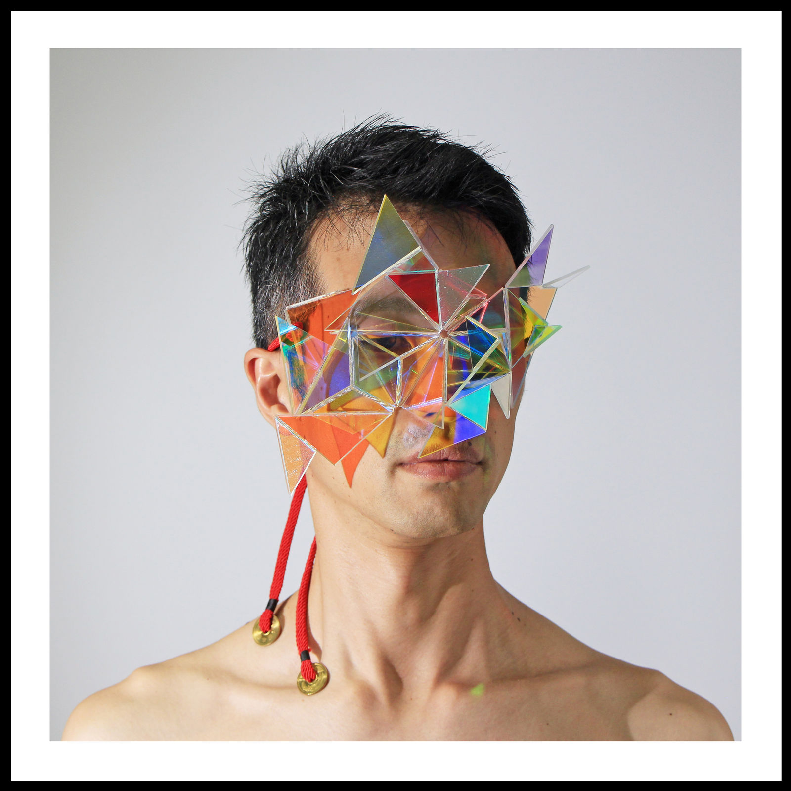 Yusuké Takemura, Dichroic Glass Mask II (red), 2023