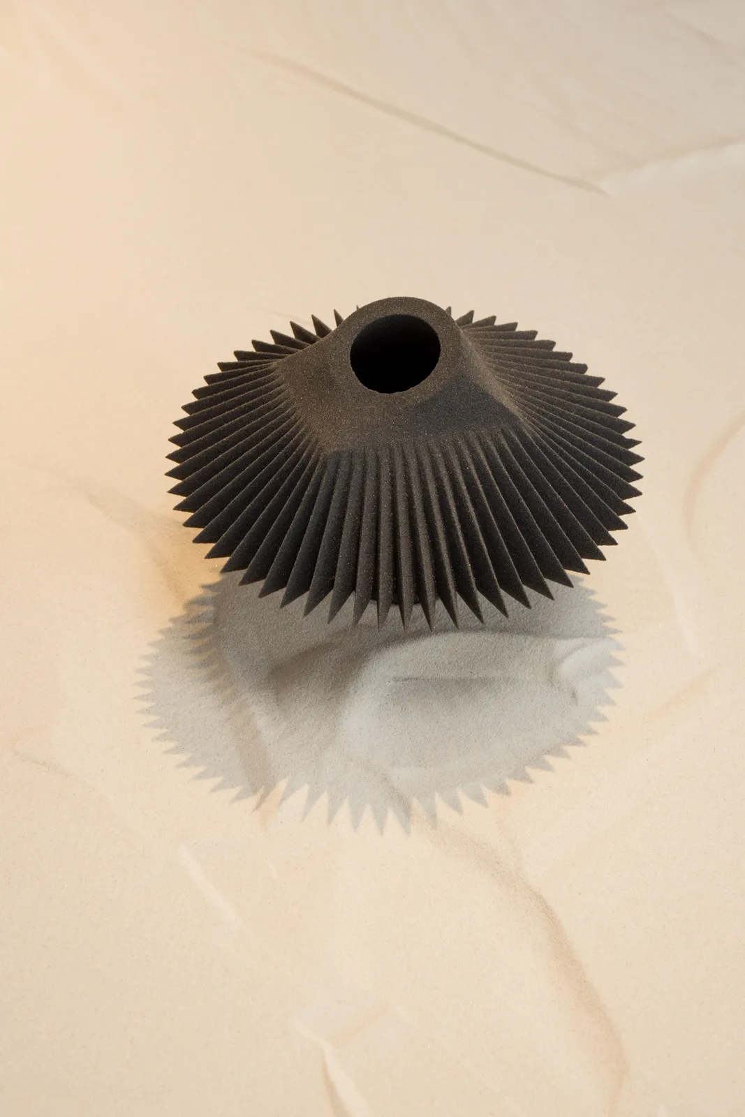 Rive Roshan, Spin Vase Small, 2019