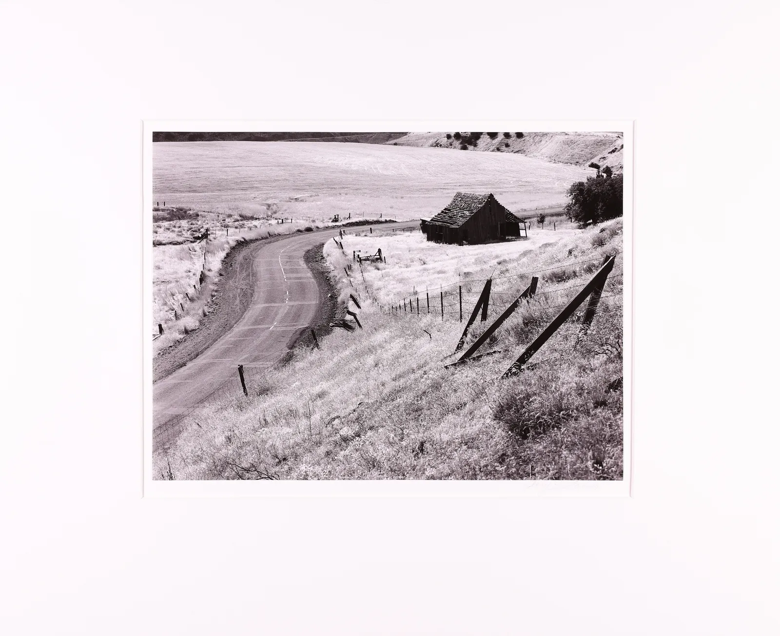 Jerry Steiner, Columbia Gorge Barn, WA, 1980