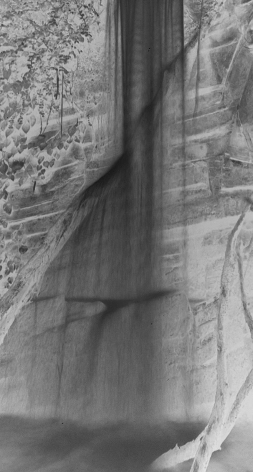 Ives Maes, Waterfall, 2024