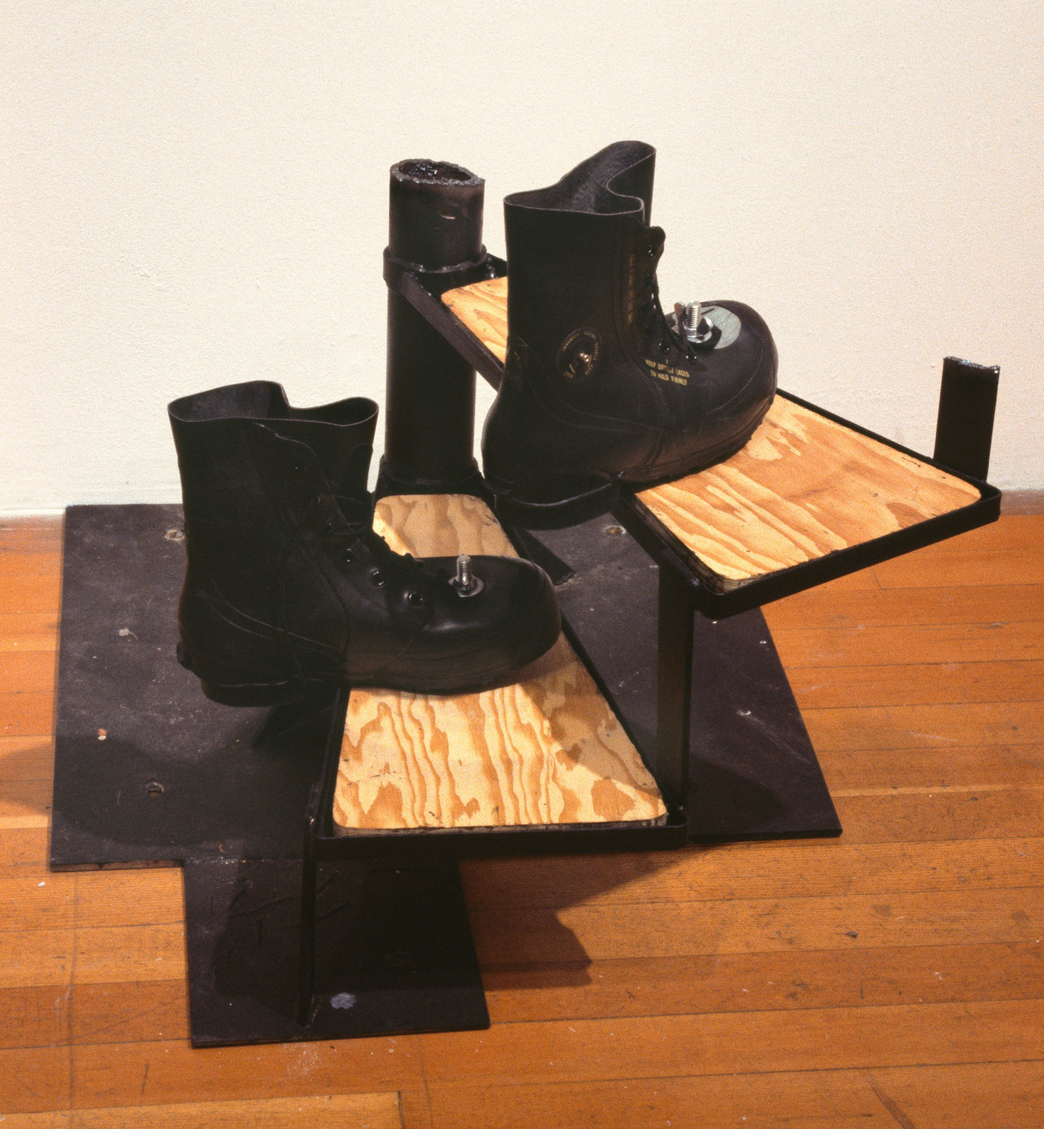 Shi Jin-Hua, Stairway Walker - A Tribute to Marcel Duchamp, 1996