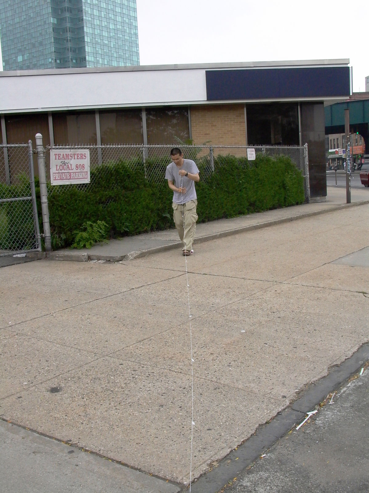Shi Jin-Hua, Dental Floss Project, 2003-2004