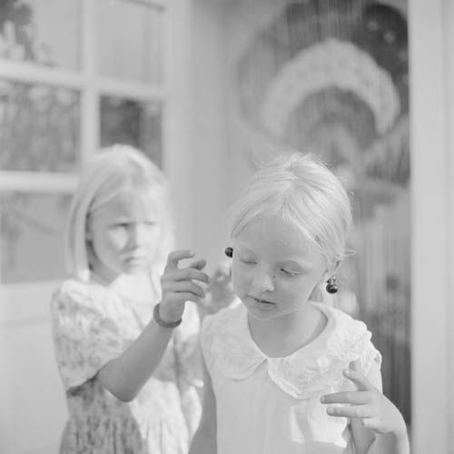 Dag Alveng, Summerlight / Kirsebær i øret (Matilda og Frida), 1987