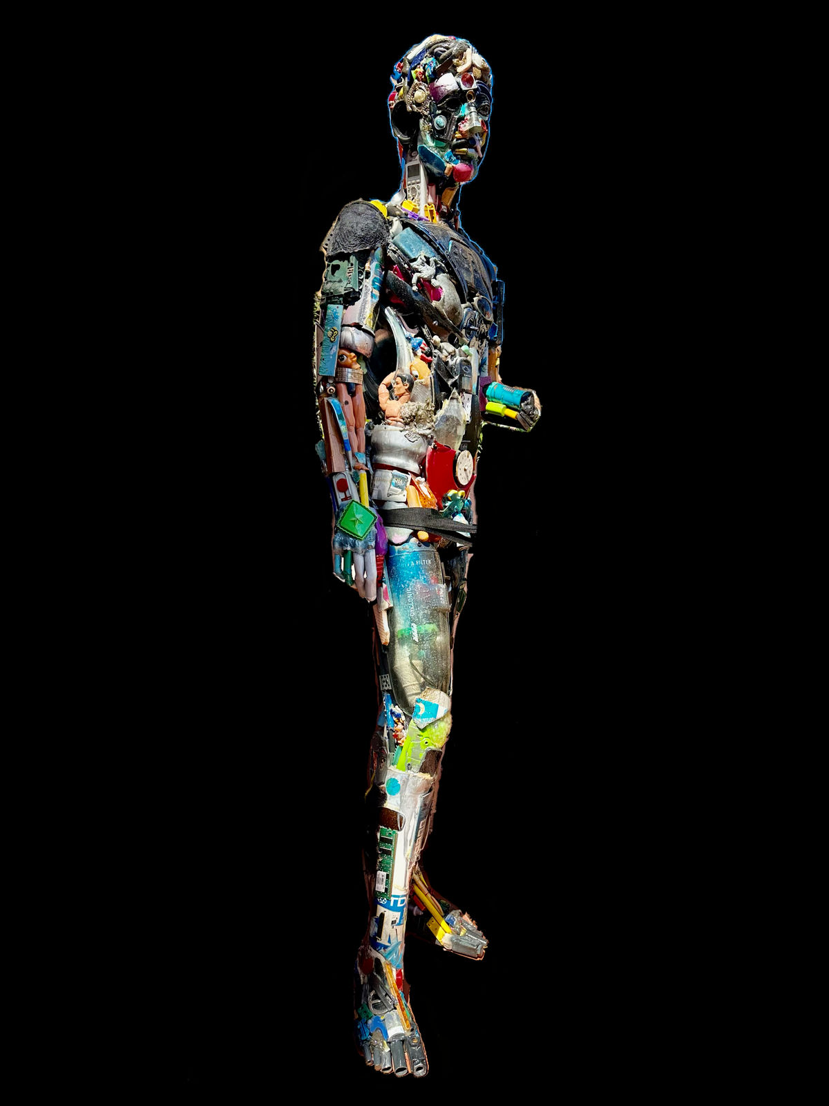 Dario Tironi, Uomo in piedi