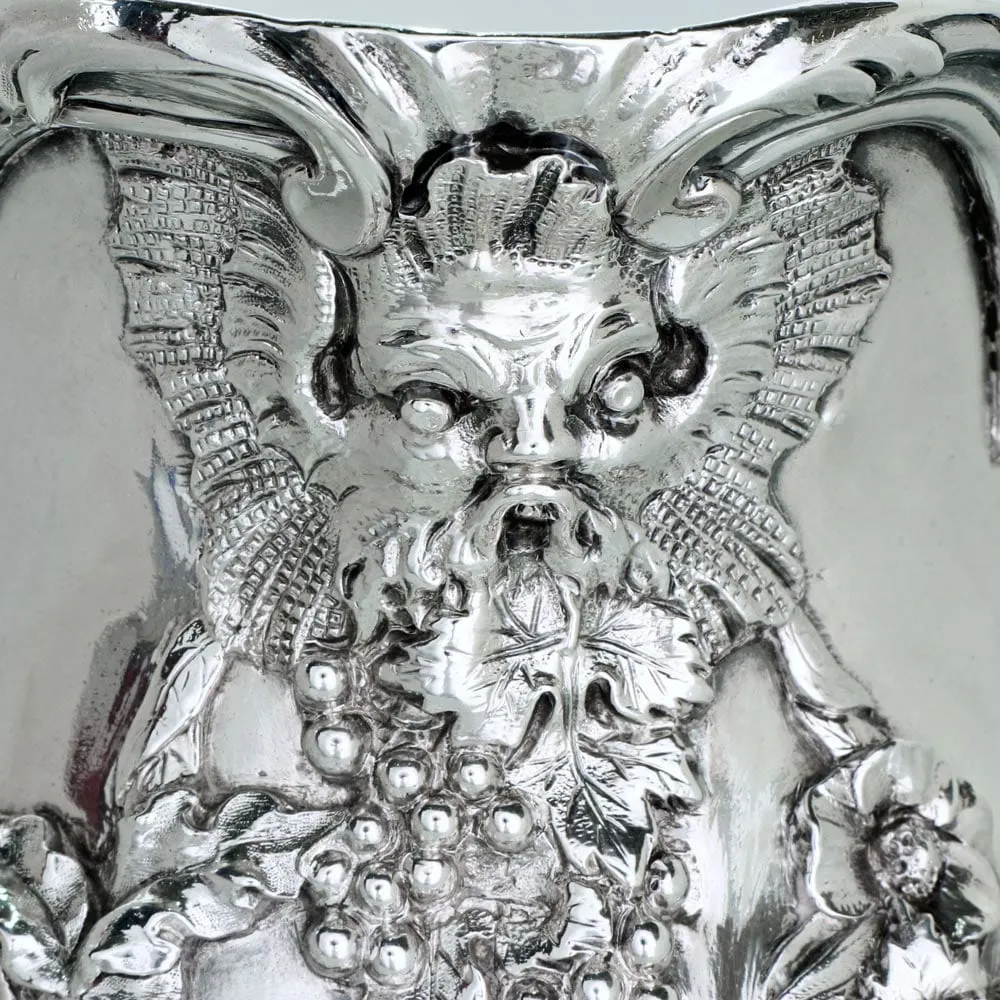 Lewis Pantin, A Pair of George II Antique English Silver Sauce Boats, c. 1738