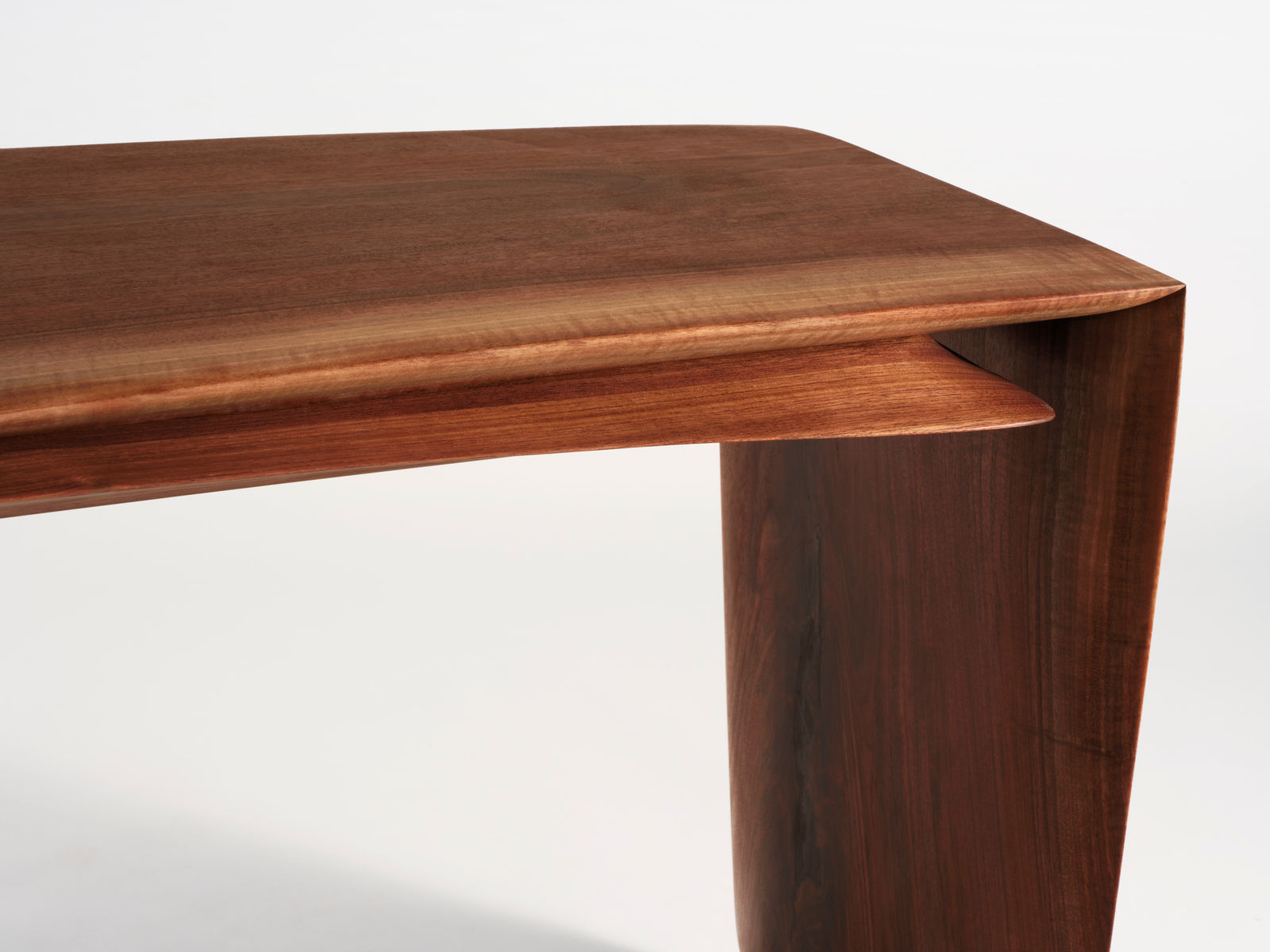 Christopher Kurtz, Sheets Desk, 2025