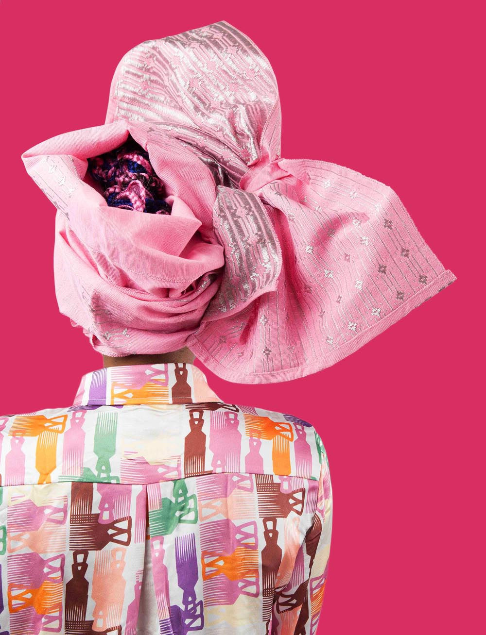 Medina Dugger, Pink Rose Gele de la série CHROMA: une ode à J.D. ‘Okhai Ojeikere’, 2017