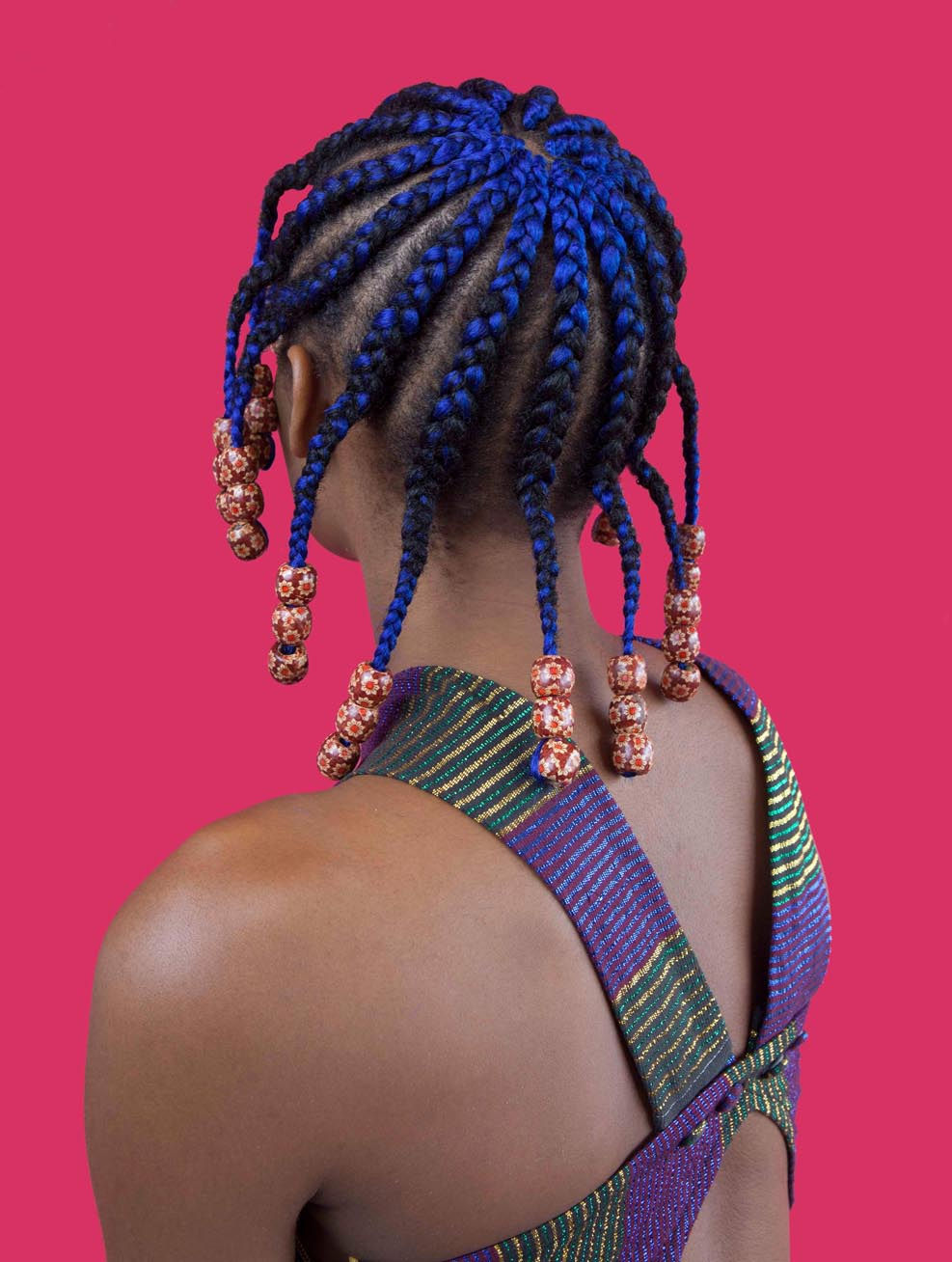 Medina Dugger, Blue Star Koroba de la série CHROMA: une ode à J.D. ‘Okhai Ojeikere’, 2017