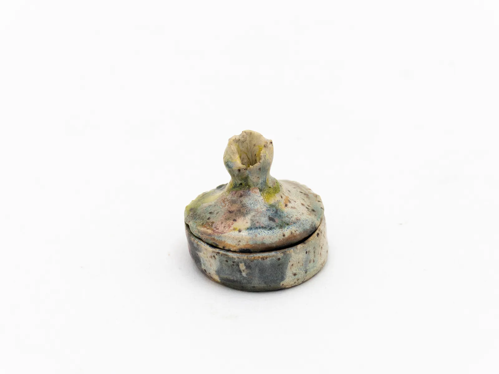 Kevin McNamee-Tweed, Tiny container with Lid:Spout, 2023