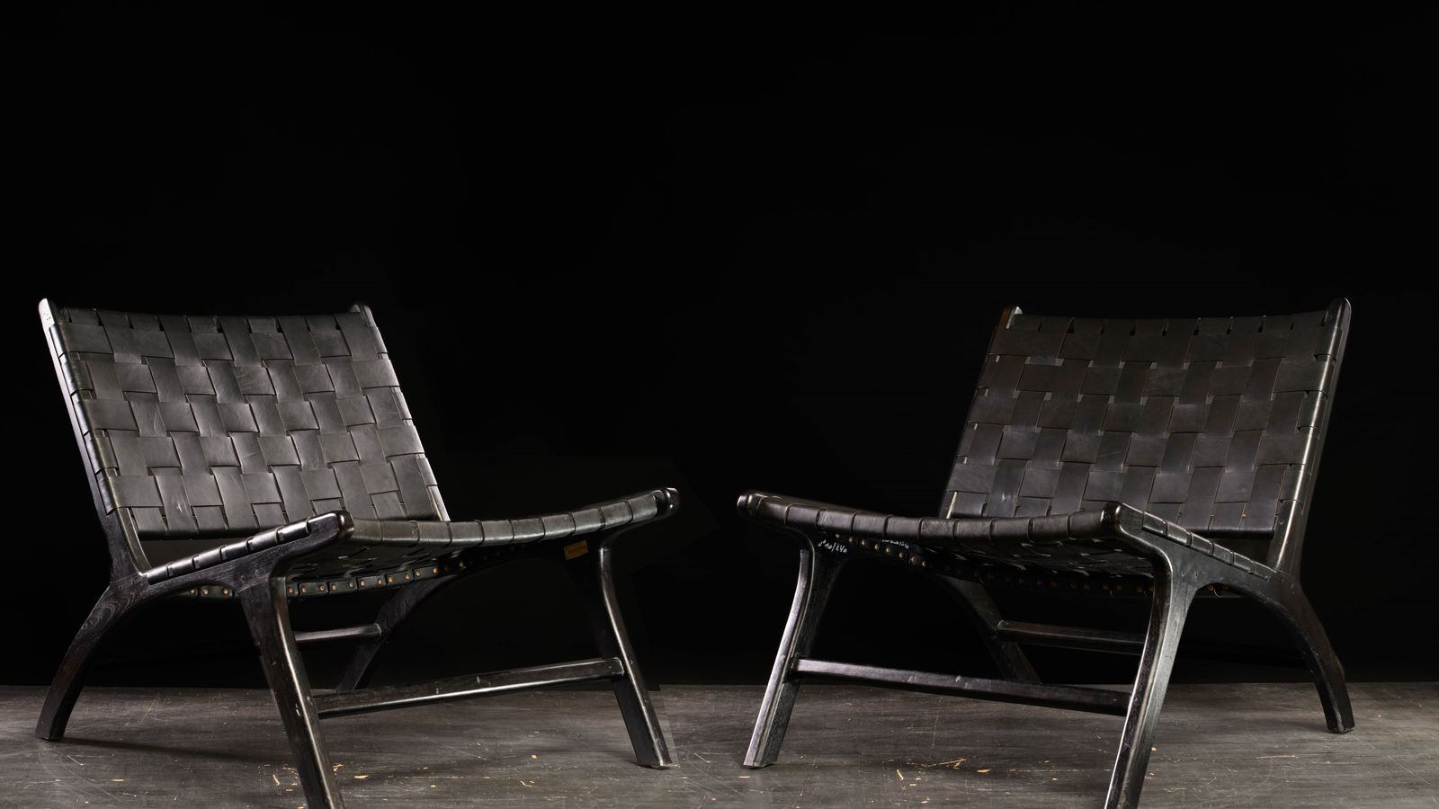 Olivier De Schrijver, Ode design edition,Pair of 'Hollywood' Leather woven Lounge chairs , Belgium, signed/numbered. Leather, teak., 20th Century