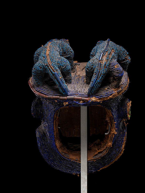 Kekum Njang mask representing the King (Fon), in the form of a gorilla, Kom People, Cameroon, 1st half 20th C