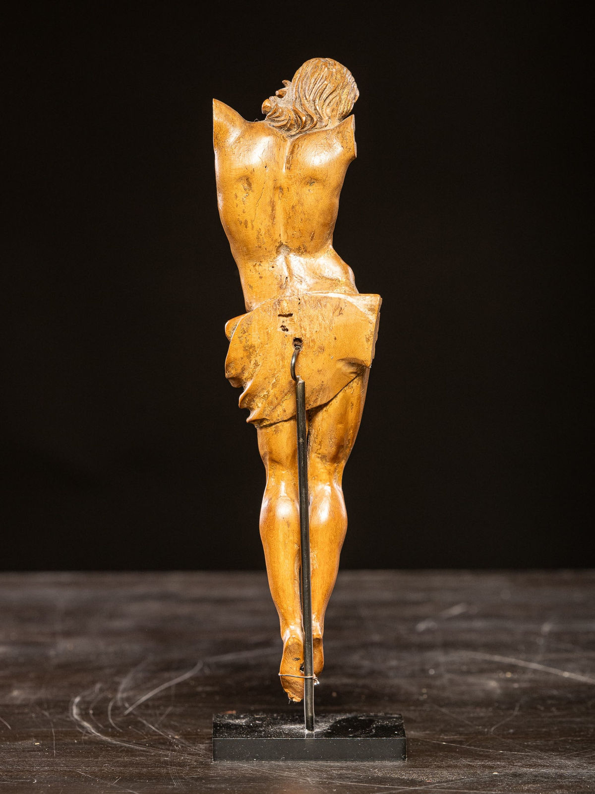 Wooden Corpus Christi with honey-brown patina, Flanders, mid-18th C, 18th C