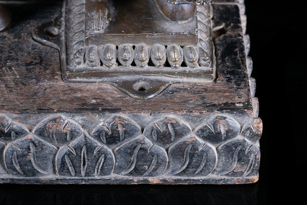 19th C, Religious, Statue of the Hindu Monkey-God Hanuman, Népal, Bronze, 27 x 20 x 41 cm, 19th Century