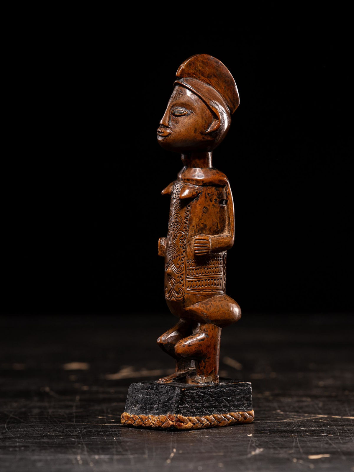 Female standing scarified Figure on old colonial stand, Bwende People, DRC, 1st half 20th C
