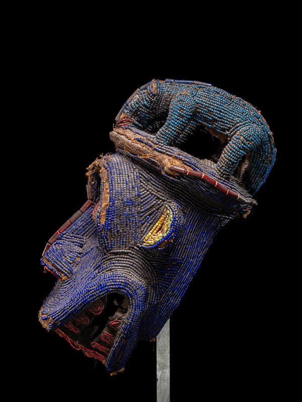 Kekum Njang mask representing the King (Fon), in the form of a gorilla, Kom People, Cameroon, 1st half 20th C