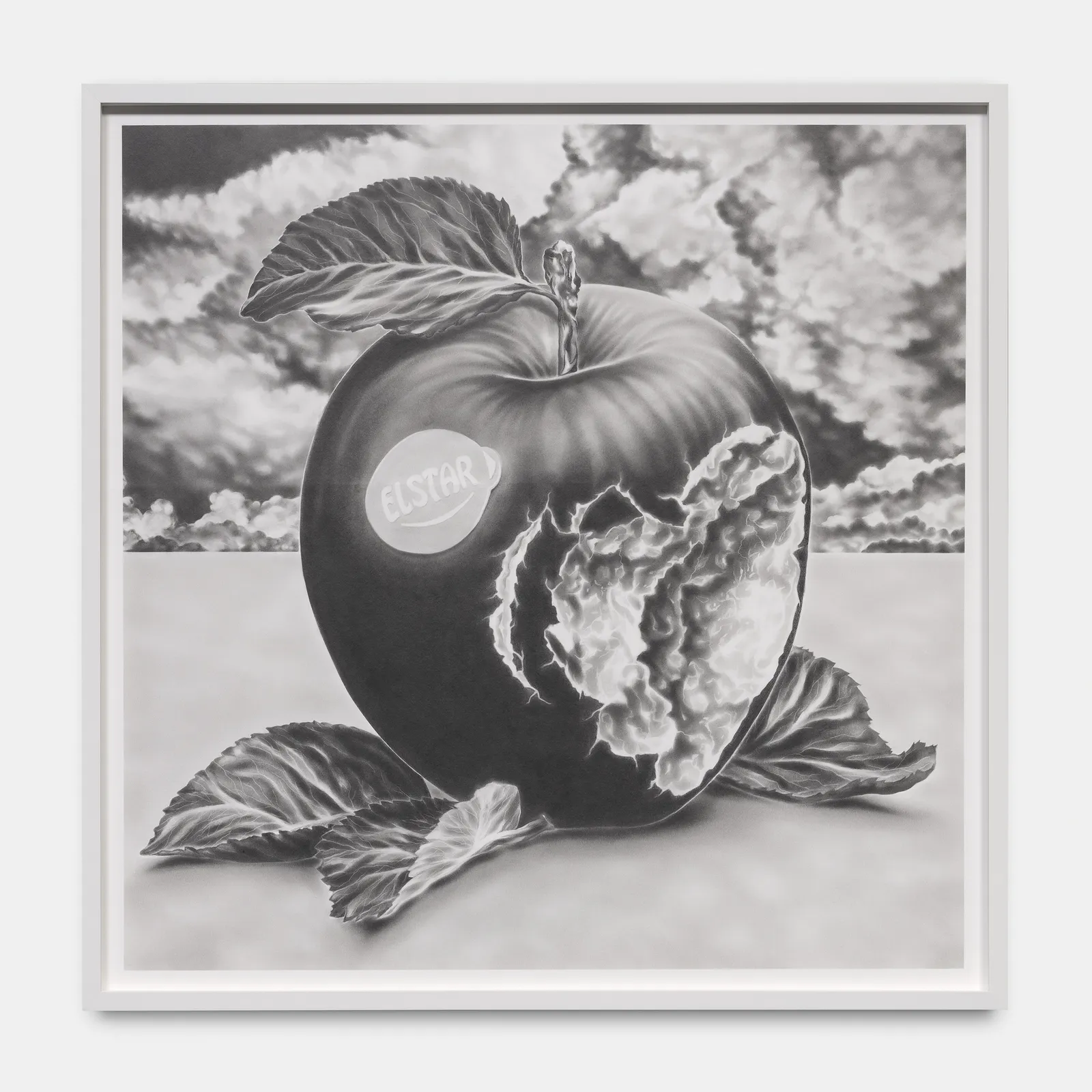 Léo Luccioni, An Apple, 2021